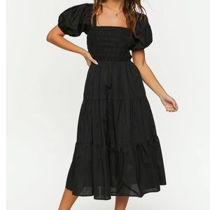 Smocked Puff-Sleeve Midi Dress in Black. Size XL. New/Never Worn.